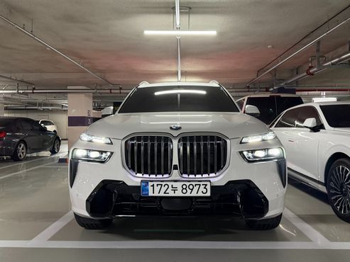 BMW X7 xDrive 40i M Sport 6STR — пробег 971 км — фото 2 из 5