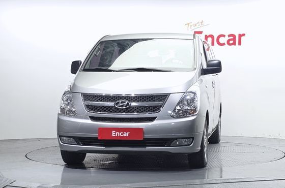 Hyundai Starex 11-Seater Wagon CVX Luxury — пробег 140 884 км — фото 1 из 5