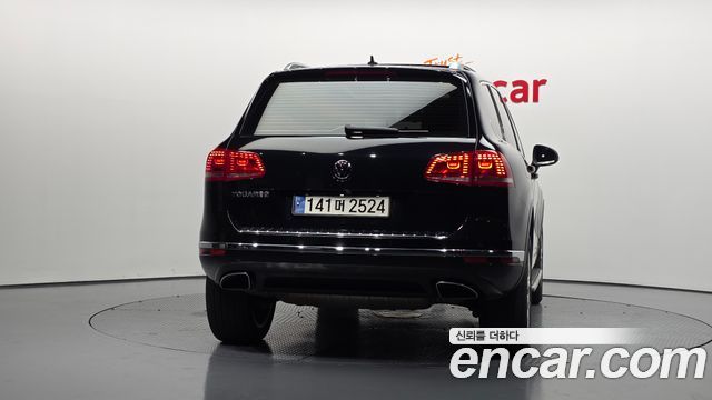 Volkswagen Touareg V6 3.0 TDI Bluemotion Premium 7P5 — пробег 244 082 км — фото 4 из 5