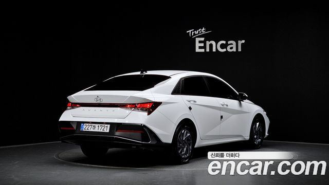 Hyundai AVANTE Smart — пробег 13 620 км — фото 2 из 5