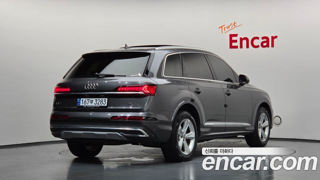 Audi Q7 45 TDI Quattro — пробег 121 625 км — фото 2 из 5