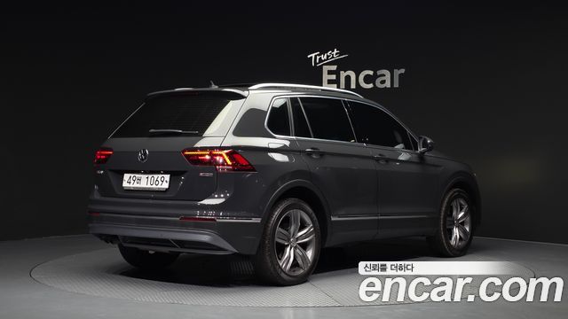 Volkswagen Tiguan 2.0 TDI 4Motion Prestige — пробег 157 729 км — фото 2 из 5