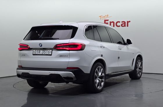 BMW X5 xDrive 30d xLine — пробег 105 913 км — фото 2 из 5