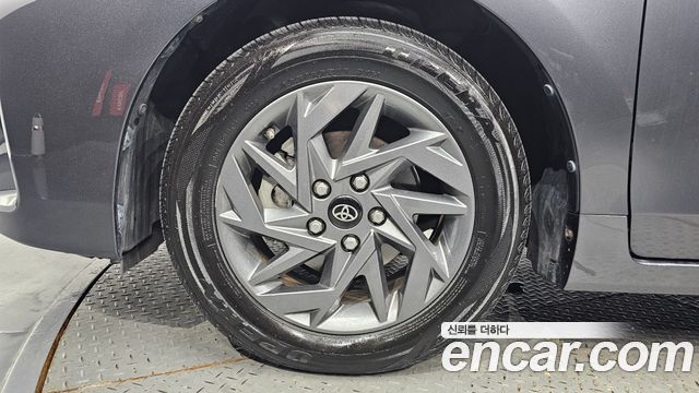 Toyota Prius 1.8 — пробег 38 847 км — фото 5 из 5