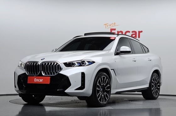 BMW X6 xDrive40i M Sport — пробег 18 072 км — фото 1 из 5