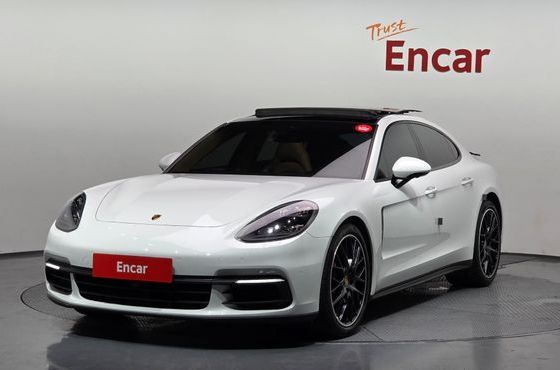 Porsche Panamera 3.0 AWD — пробег 81 497 км — фото 1 из 5