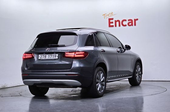 Mercedes-Benz GLC-Class GLC350e 4MATIC Premium — пробег 125 375 км — фото 2 из 5