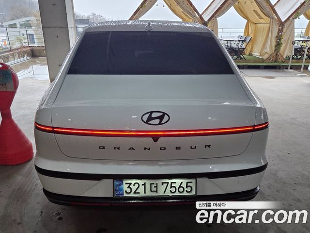 Hyundai Grandeur 2,5 Gasoline 2WD Honors — пробег 1 550 км — фото 4 из 5