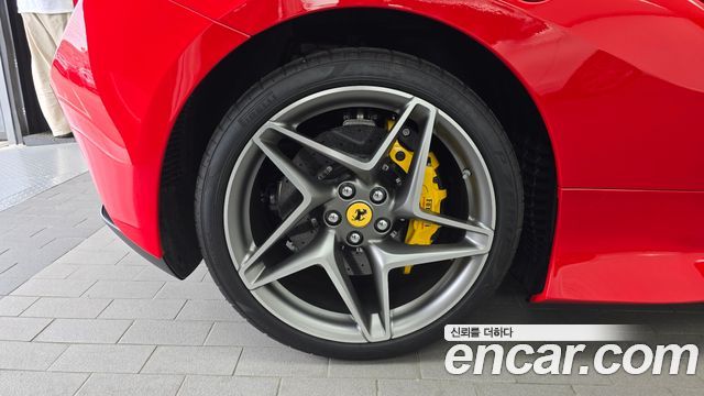 Ferrari F8 из Кореи Encar