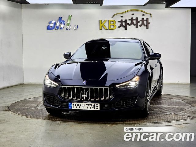 Maserati Ghibli 3.0 Diesel 3rd — пробег 114 800 км — фото 1 из 5
