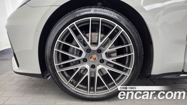 Porsche Panamera 2.9 AWD — пробег 10 607 км — фото 5 из 5