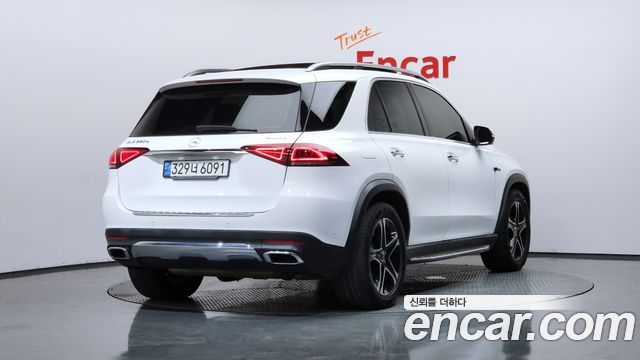 Mercedes-Benz GLE-Class GLE350e 4MATIC — пробег 105 552 км — фото 2 из 5