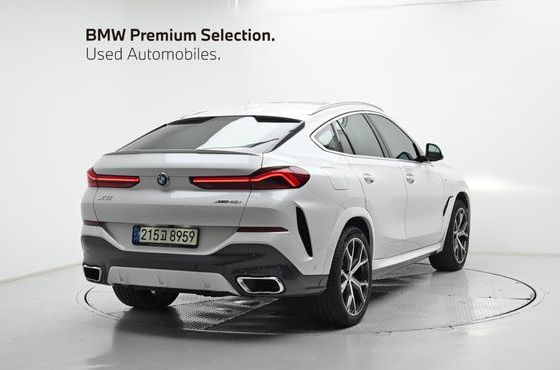 BMW X6 xDrive40i M Sport — пробег 93 943 км — фото 2 из 5