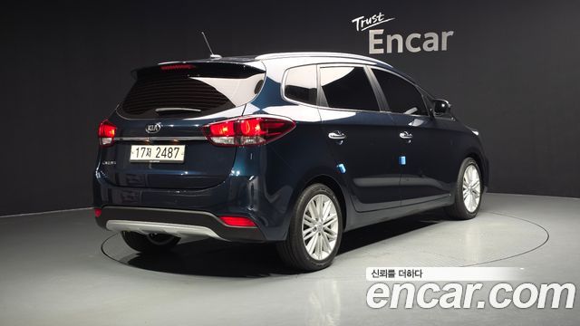 Kia Carens из Кореи Encar