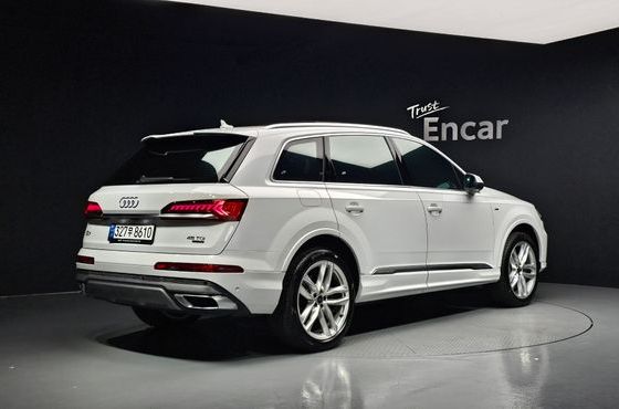 Audi Q7 45 TDI Quattro Premium — пробег 20 715 км — фото 2 из 5