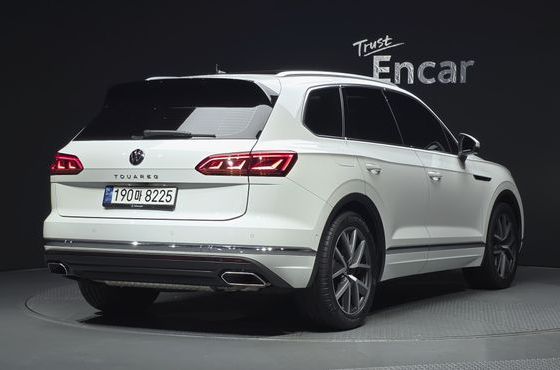 Volkswagen Touareg 3.0 TDI Prestige — пробег 56 612 км — фото 2 из 5