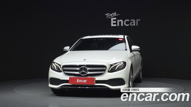 Mercedes-Benz E-Class из Кореи Encar