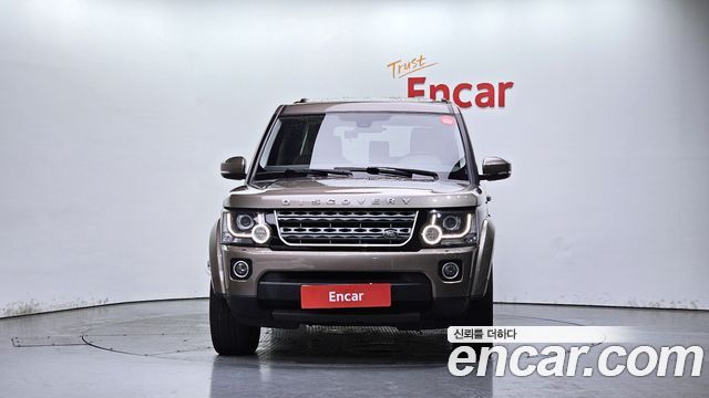 Land Rover Discovery 3.0 SDV6 SE — пробег 232 156 км — фото 3 из 5