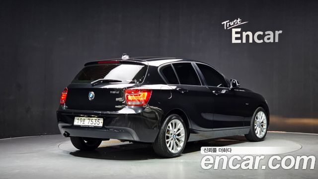 BMW 1-Series 118d Sport 5Door — пробег 108 029 км — фото 2 из 5