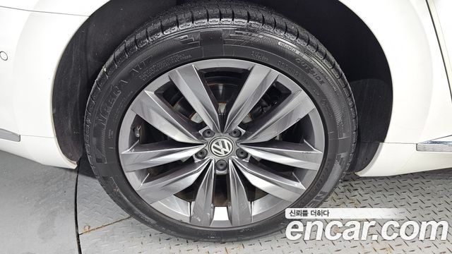 Volkswagen Arteon 2.0 TDI Premium — пробег 91 500 км — фото 5 из 5