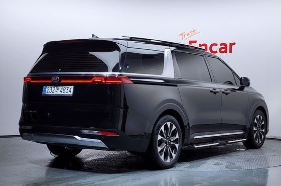 Kia Carnival Gasoline 9-Seater Signature — пробег 79 233 км — фото 2 из 5