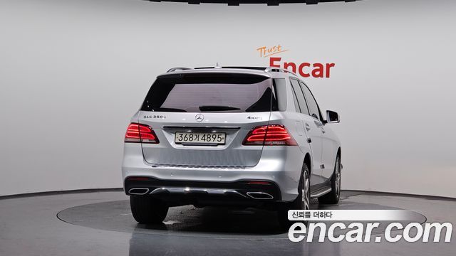 Mercedes-Benz GLE-Class GLE350 d 4MATIC — пробег 180 969 км — фото 4 из 5