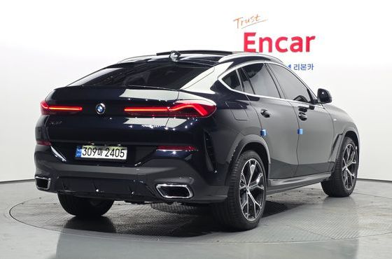 BMW X6 xDrive40i M Sport — пробег 88 452 км — фото 2 из 5