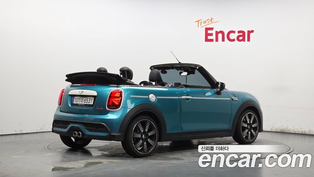 Mini Cooper Convertible Seaside Edition 3rd — пробег 21 616 км — фото 2 из 5