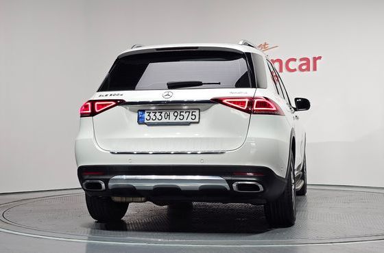 Mercedes-Benz GLE-Class GLE300d 4MATIC — пробег 94 484 км — фото 4 из 5