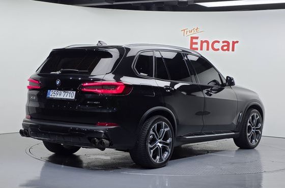 BMW X5 xDrive 40i xLine — пробег 79 502 км — фото 2 из 5