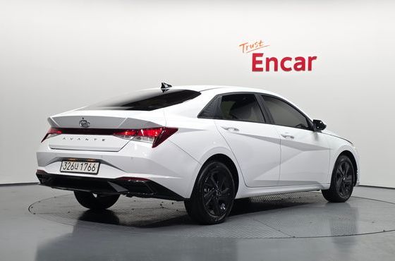 Hyundai AVANTE 1.6 Modern — пробег 14 250 км — фото 2 из 5