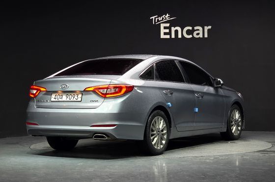 Hyundai Sonata 2.0 Smart — пробег 115 525 км — фото 2 из 5