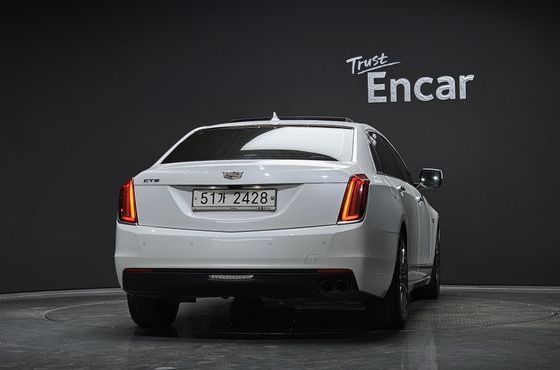 Cadillac CT6 2.0 Turbo — пробег 79 718 км — фото 4 из 5