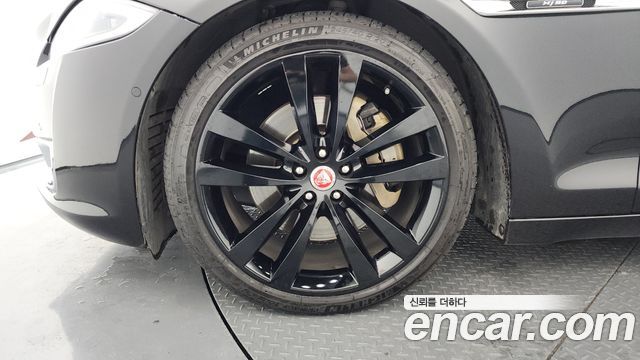 Jaguar XJ из Кореи Encar