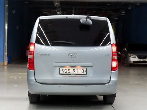 Hyundai Starex 5-Seater VAN Smart — пробег 216 649 км — фото 2 из 5