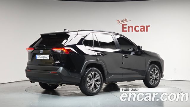 Toyota RAV4 2.5 2WD Hybrid XLE — пробег 45 922 км — фото 2 из 5