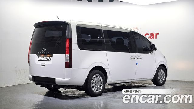 Hyundai Staria из Кореи Encar