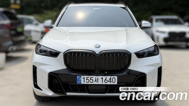 BMW X5 xDrive 50e M Sport — пробег 1 500 км — фото 1 из 5