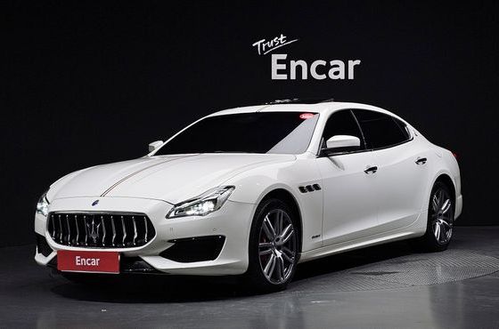 Maserati Quattroporte S Q4 3.0 V6 Gransport — пробег 97 687 км — фото 1 из 5