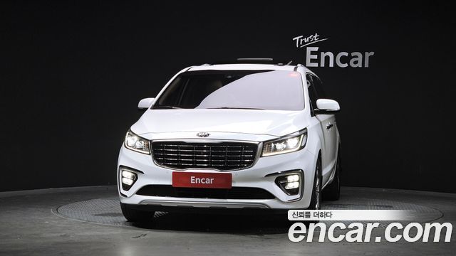 Kia Carnival 9-Seater Noblesse Special — пробег 236 355 км — фото 3 из 5