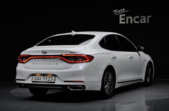 Hyundai Grandeur Exclusive Special — пробег 71 446 км — фото 2 из 5