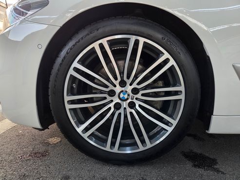 BMW 5-Series 520d M Sport Package Plus — пробег 91 777 км — фото 3 из 5