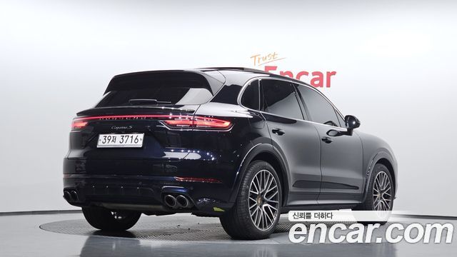 Porsche Cayenne 3.0 — пробег 75 412 км — фото 2 из 5