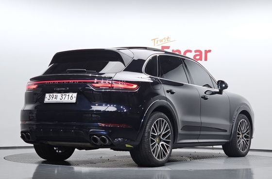 Porsche Cayenne 3.0 — пробег 75 412 км — фото 2 из 5