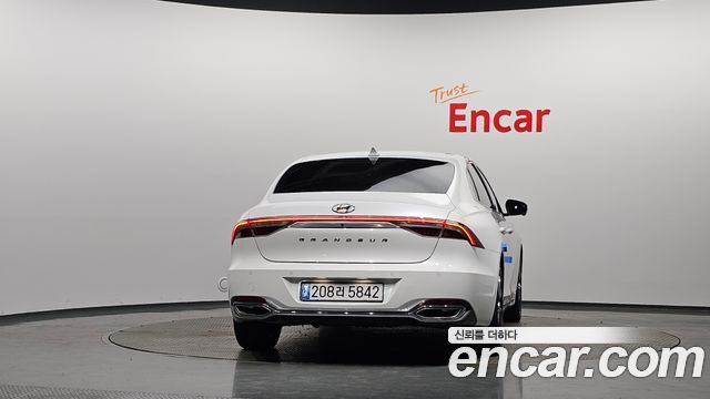 Hyundai Grandeur из Кореи Encar