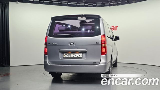 Hyundai Starex 11-Seater Wagon CVX Premium — пробег 120 642 км — фото 4 из 5