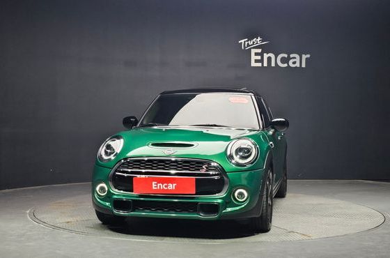Mini Cooper 5Door Standard 3rd — пробег 45 804 км — фото 3 из 5