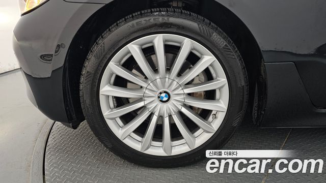 BMW Gran Turismo 630i xDrive Luxury — пробег 62 743 км — фото 5 из 5