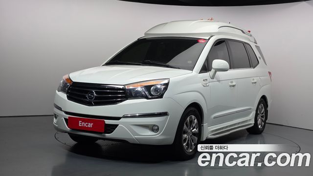 Ssangyong KORANDO 4WD Chateau 9-seater High-roof — пробег 187 358 км — фото 1 из 5