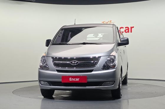Hyundai Starex 5-Seater VAN CVX Luxury — пробег 132 427 км — фото 3 из 5